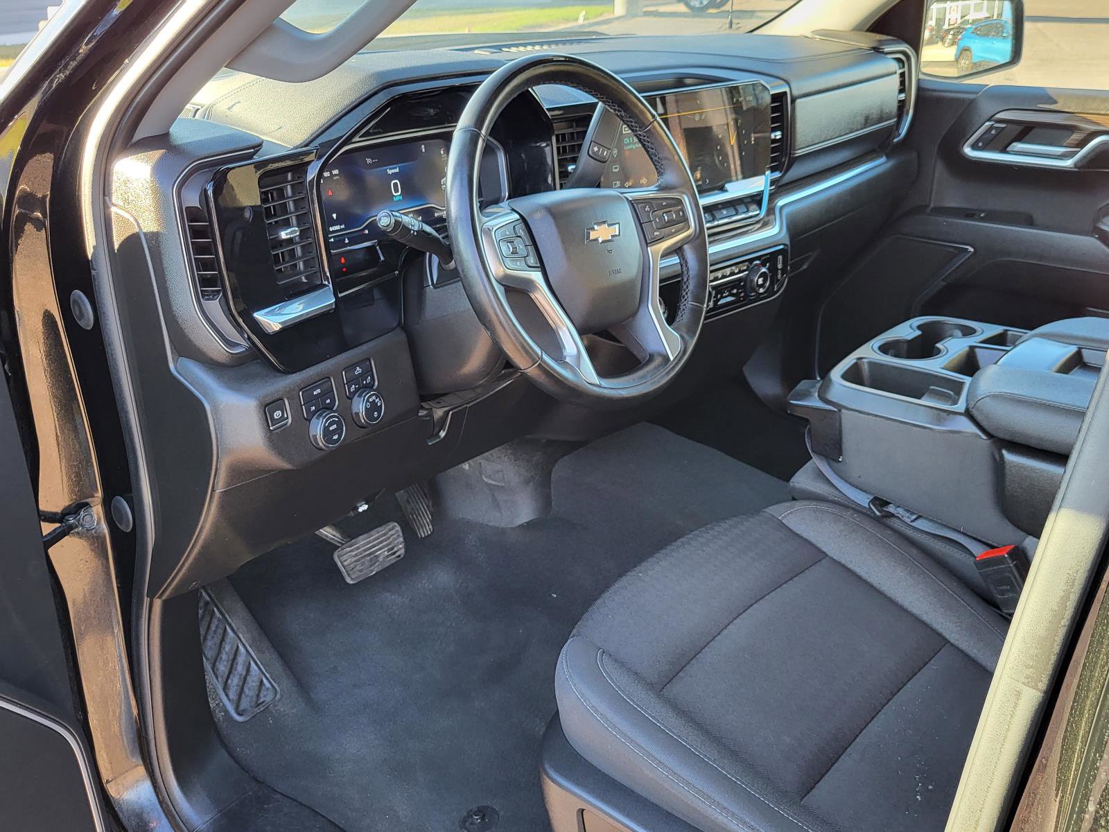 Used 2023 Chevrolet Silverado 1500 LT w/ Protection Package image 15