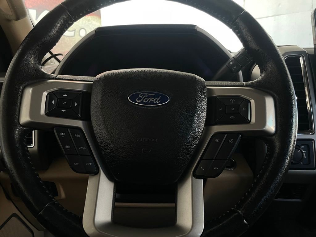 Used 2018 Ford F350 Lariat w/ Lariat Ultimate Package image 29