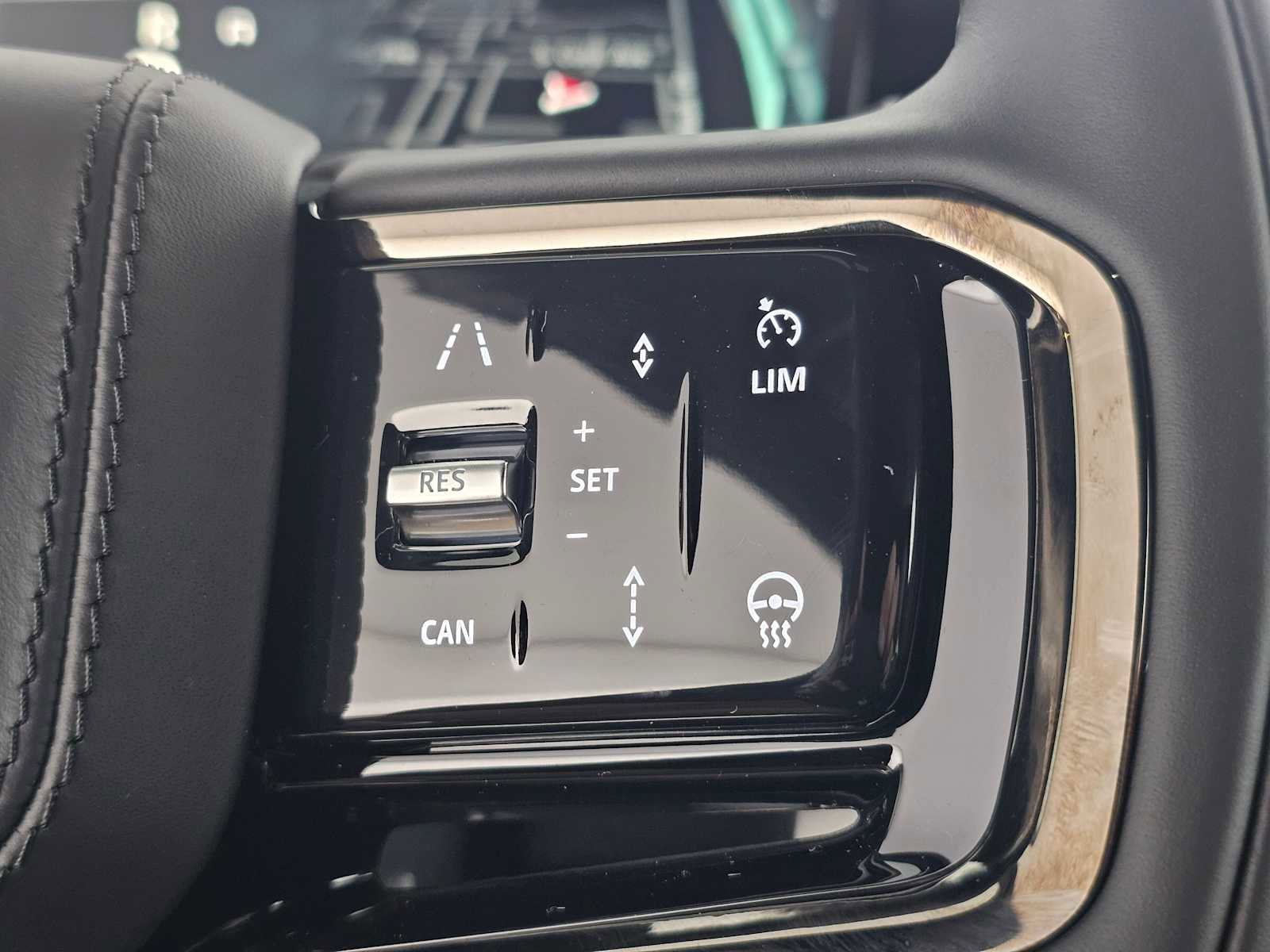 New 2026 Land Rover Range Rover Sport Dynamic SE AWD/4WD image 28