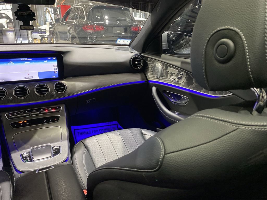 Used 2021 Mercedes-Benz E 350 4MATIC Sedan w/ Premium Package image 4