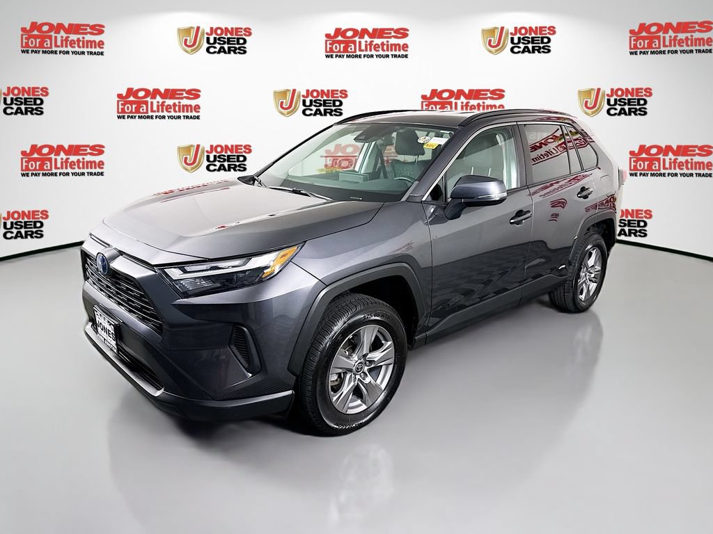 Used 2023 Toyota RAV4 XLE AWD/4WD image 13