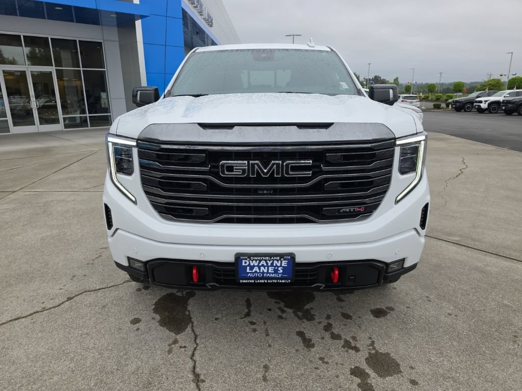 Used 2023 GMC Sierra 1500 AT4 w/ Technology Package AWD/4WD image 9