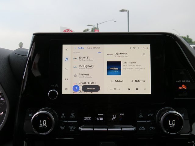 New 2026 Toyota Highlander XLE image 33