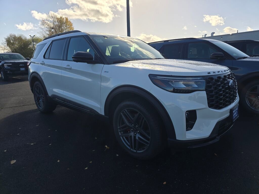 New 2025 Ford Explorer ST-Line w/ Premium Package image 3