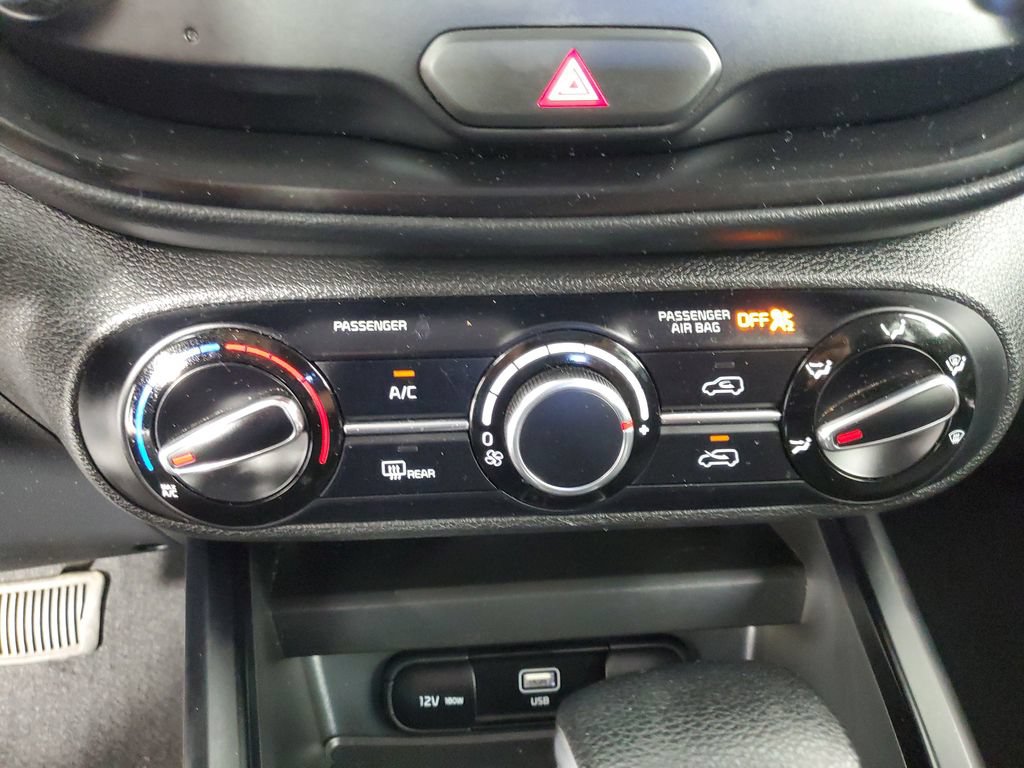 Used 2025 Kia Soul LX FWD image 19