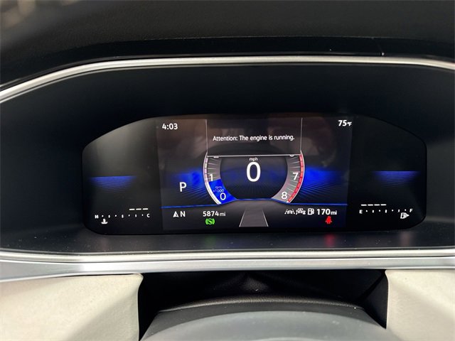 Used 2025 Volkswagen Taos SE image 15