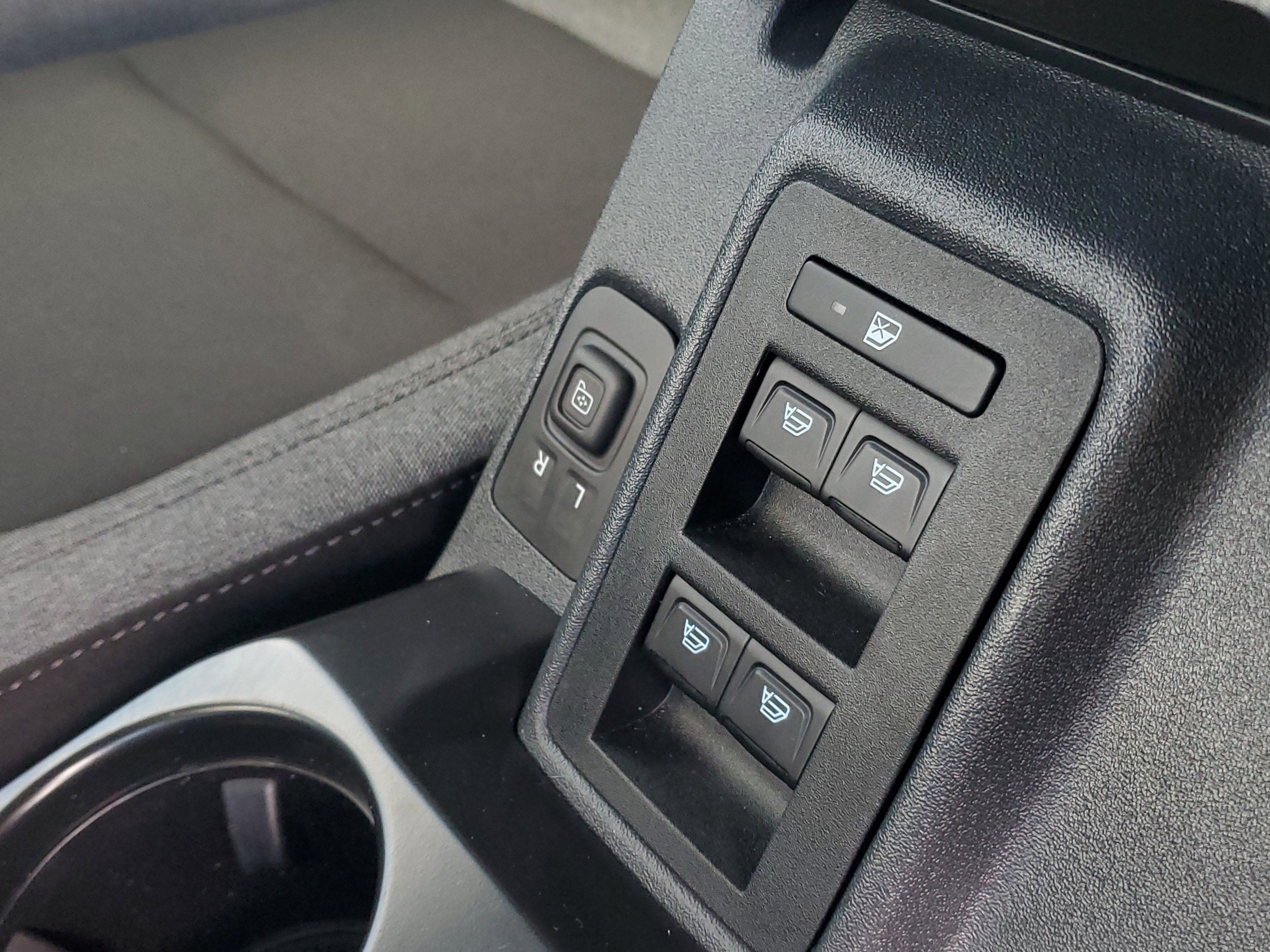 Used 2025 Ford Bronco 4-Door AWD/4WD image 7