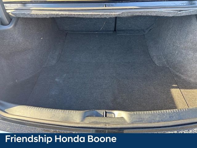Used 2018 Chrysler 300 Limited image 26
