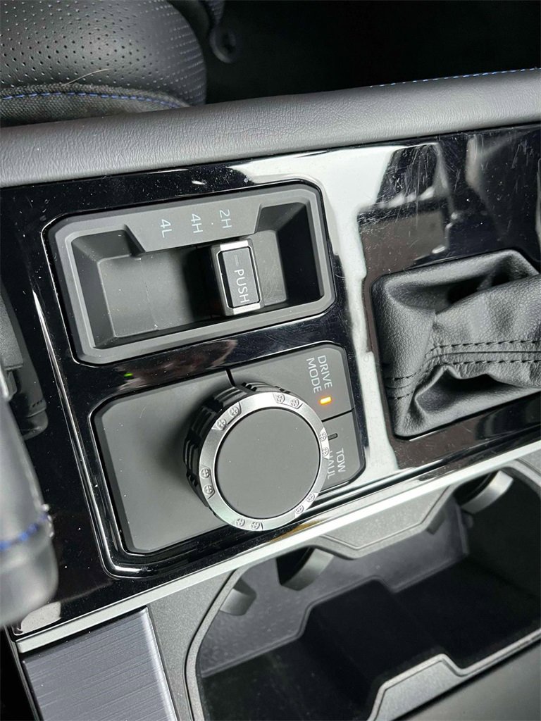 Used 2025 Toyota Tundra Platinum image 30