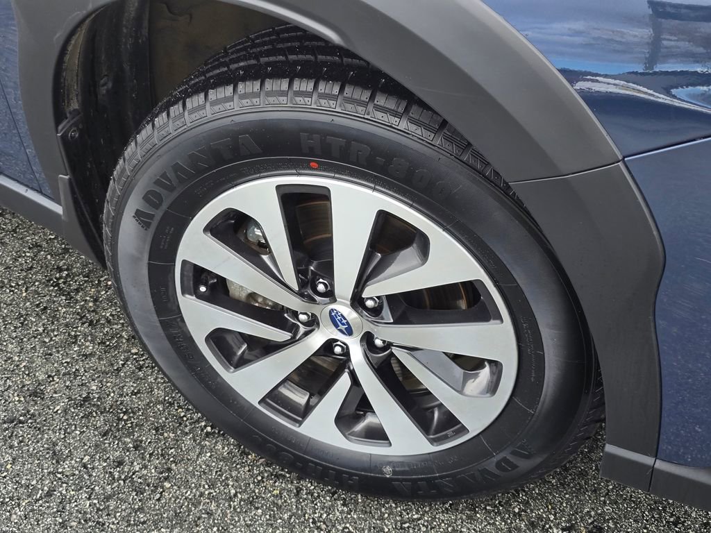 Used 2025 Subaru Outback Premium image 27