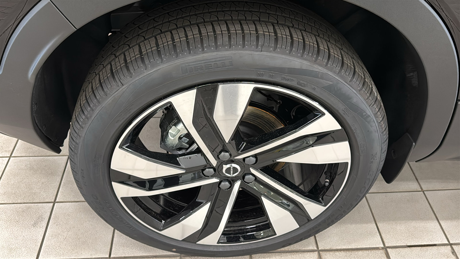 New 2026 Volvo XC40 B5 Ultra w/ Protection Package Premier AWD/4WD image 31