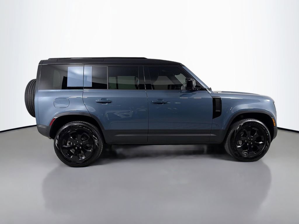 Used 2026 Land Rover Defender 110 S AWD/4WD image 4