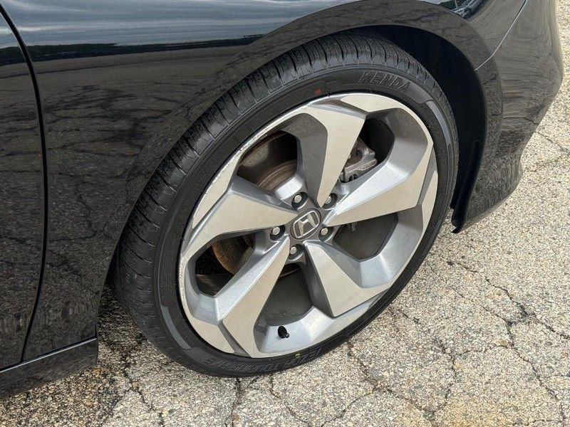 Used 2020 Honda Accord Touring image 9
