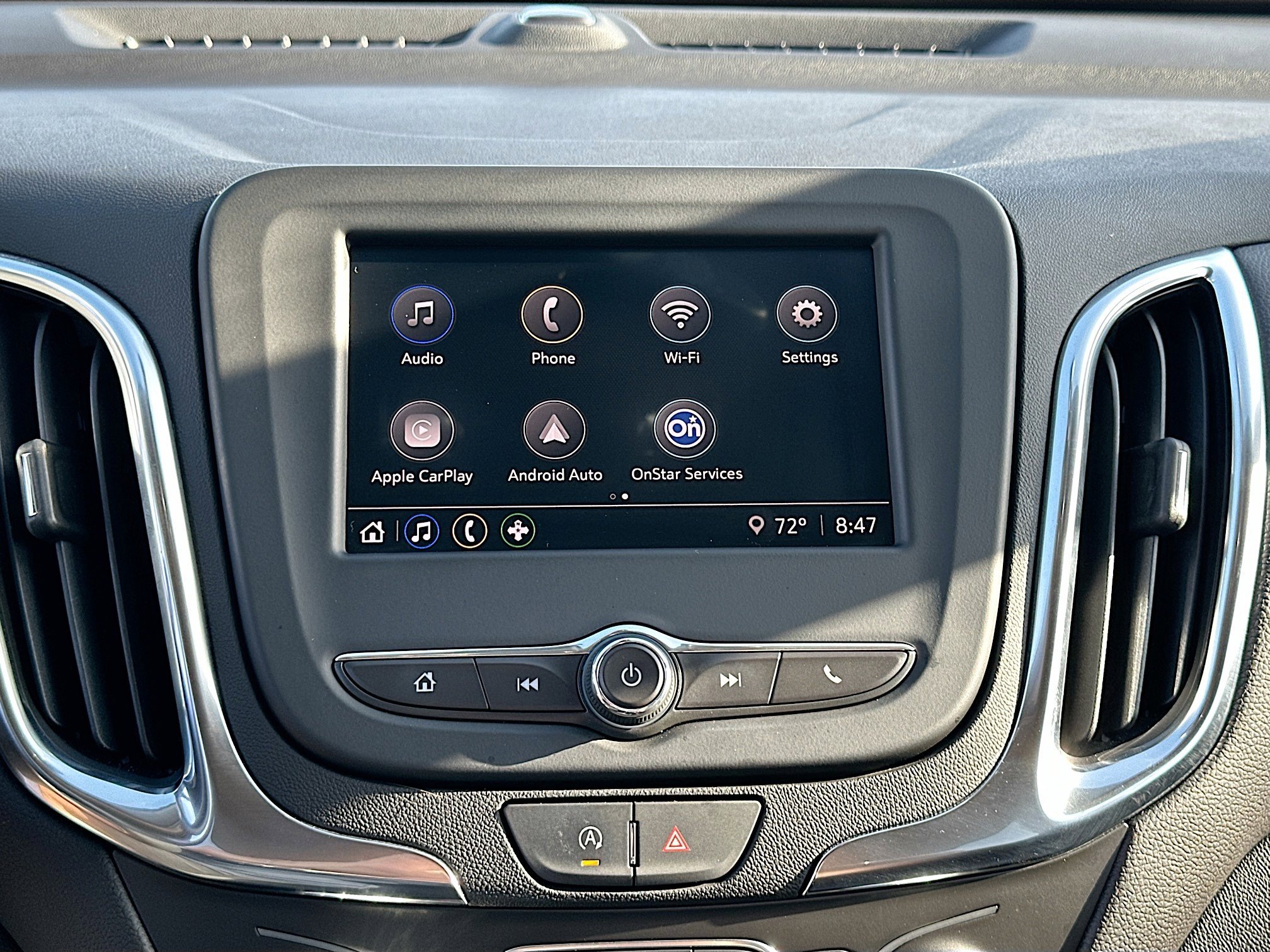Used 2024 Chevrolet Equinox LT FWD image 14