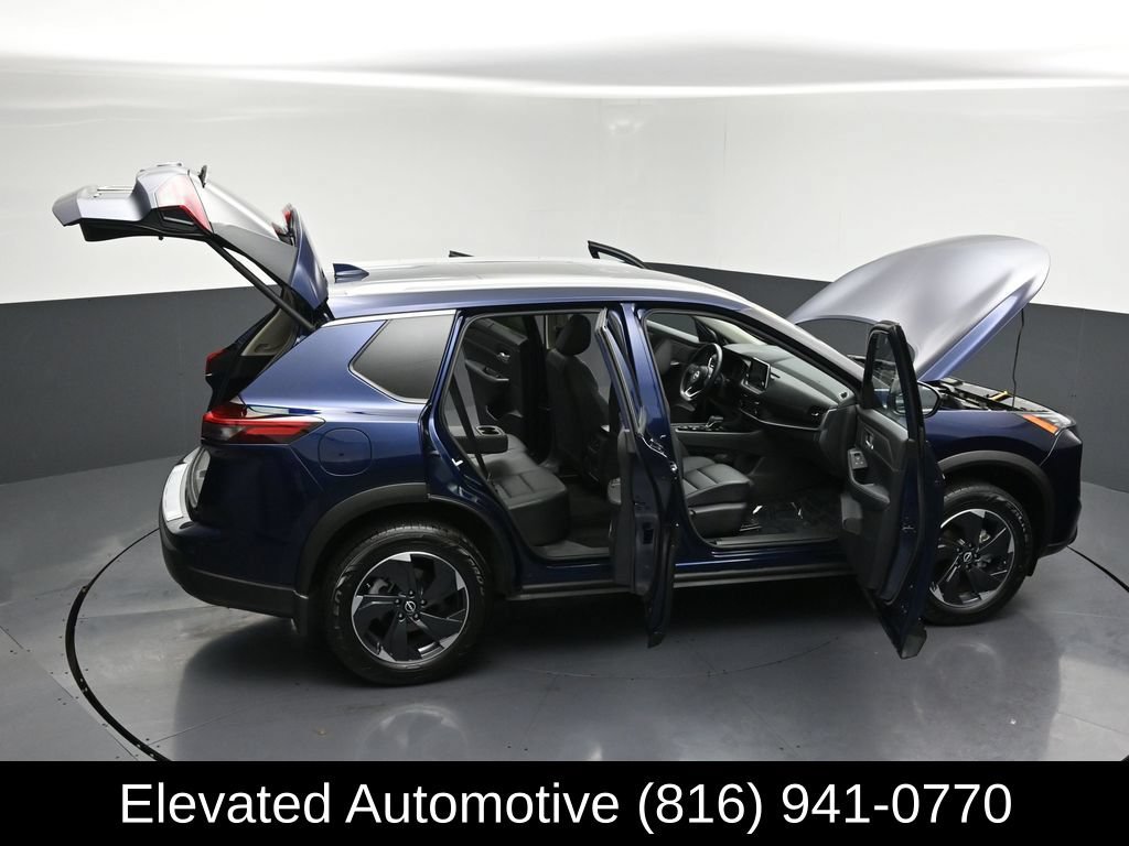 Used 2024 Nissan Rogue SV w/ SV Premium Package AWD/4WD image 31
