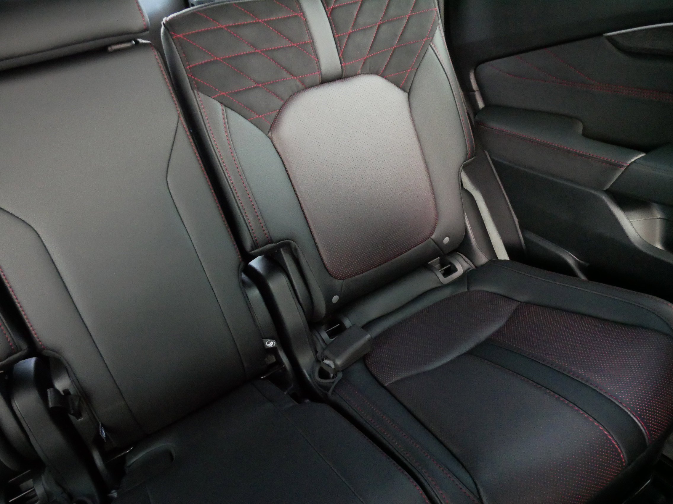 Certified 2026 Honda Pilot Black Edition image 14