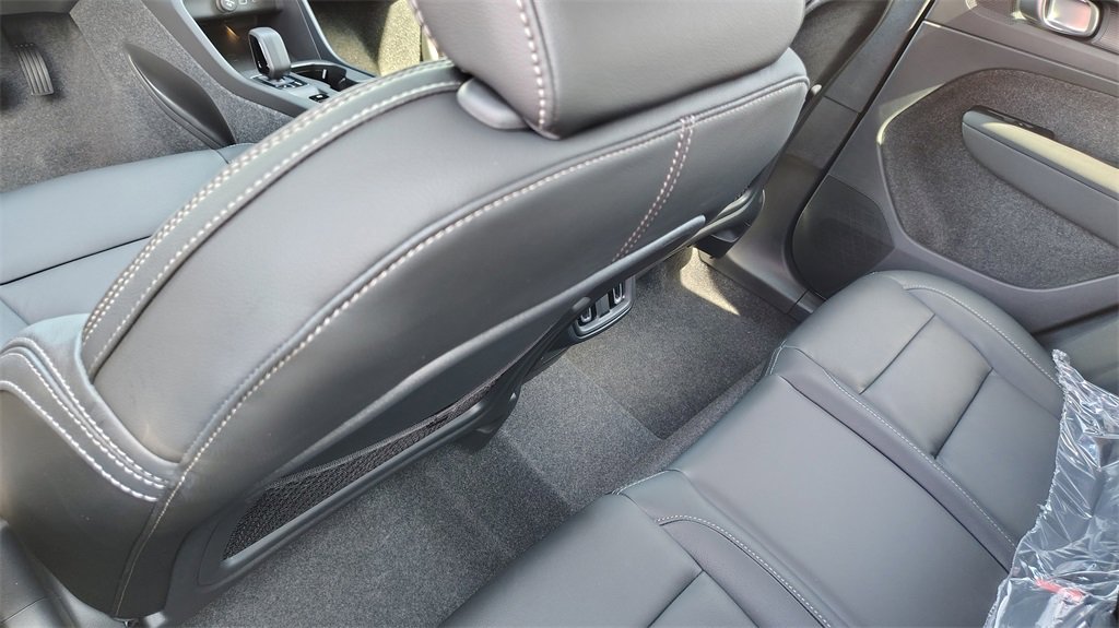 New 2026 Volvo XC40 B5 Core image 26