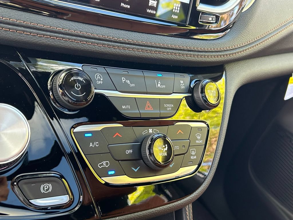 New 2026 Chrysler Pacifica Pinnacle AWD/4WD image 55