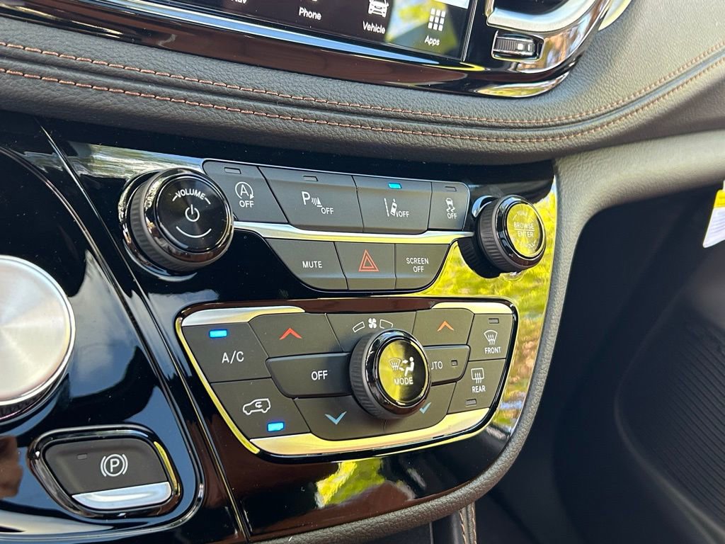 New 2026 Chrysler Pacifica Pinnacle image 55