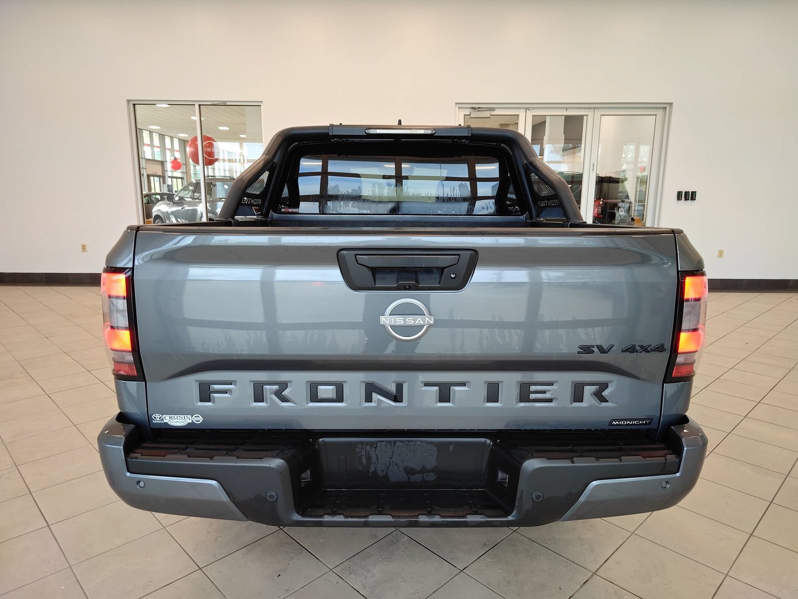 Used 2023 Nissan Frontier SV w/ Midnight Edition Package AWD/4WD image 4