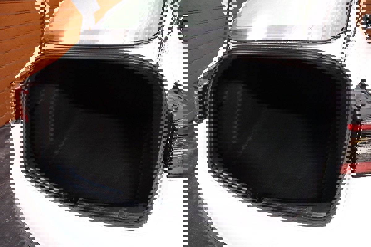 Used 2023 Tesla Model 3 Standard Range RWD image 15