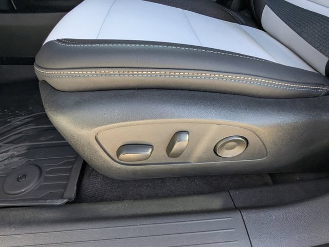 New 2026 Chevrolet Equinox EV LT FWD image 11