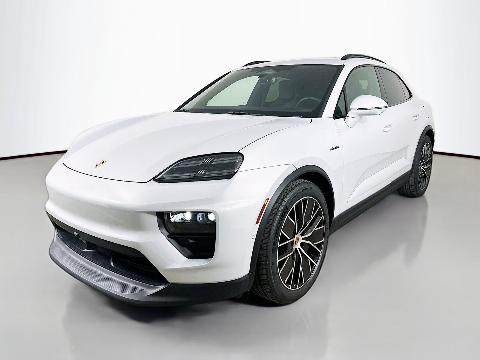 New 2026 Porsche Macan 4 Electric AWD/4WD image 1