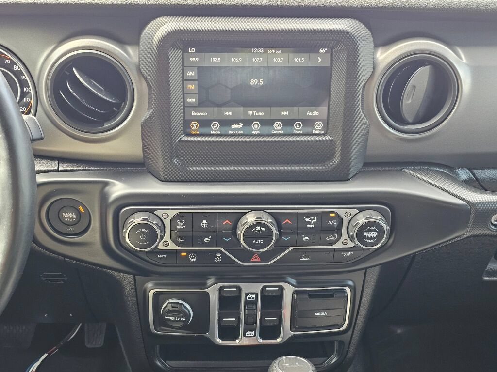 Used 2023 Jeep Gladiator Sport AWD/4WD image 13