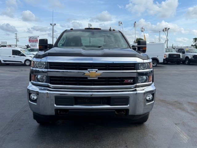 Used 2015 Chevrolet Silverado 2500 LT w/ LT Convenience Package image 3