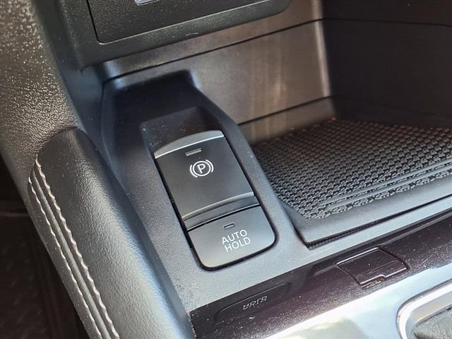 Used 2021 Nissan Kicks SR w/ SR Premium Package image 11