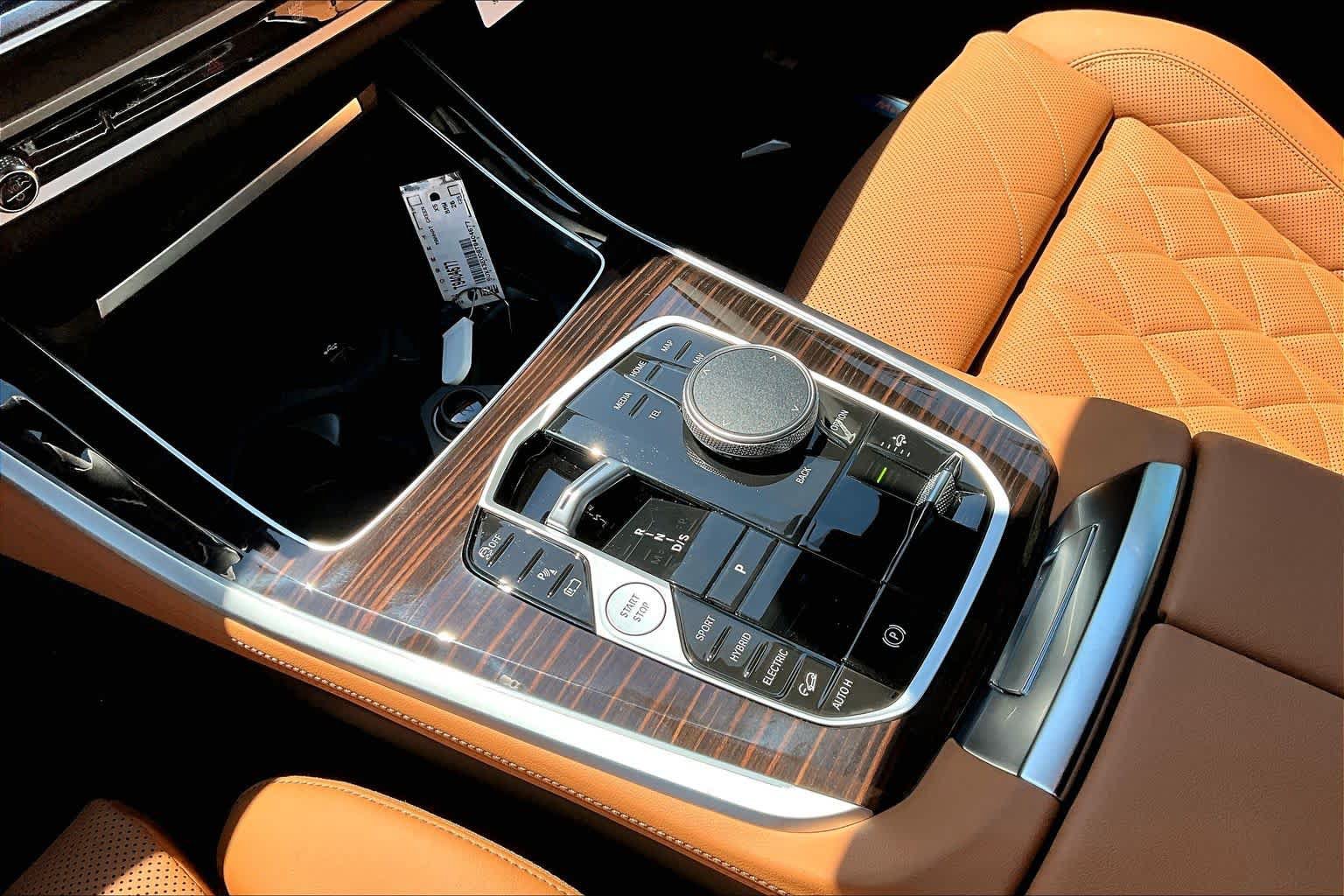 New 2026 BMW X5 xDrive50e AWD/4WD image 7