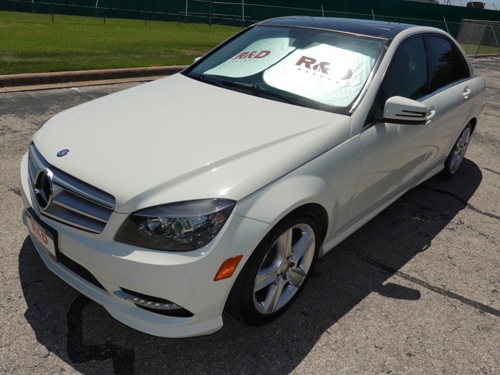 Used 2011 Mercedes-Benz C 300 Sedan image 3