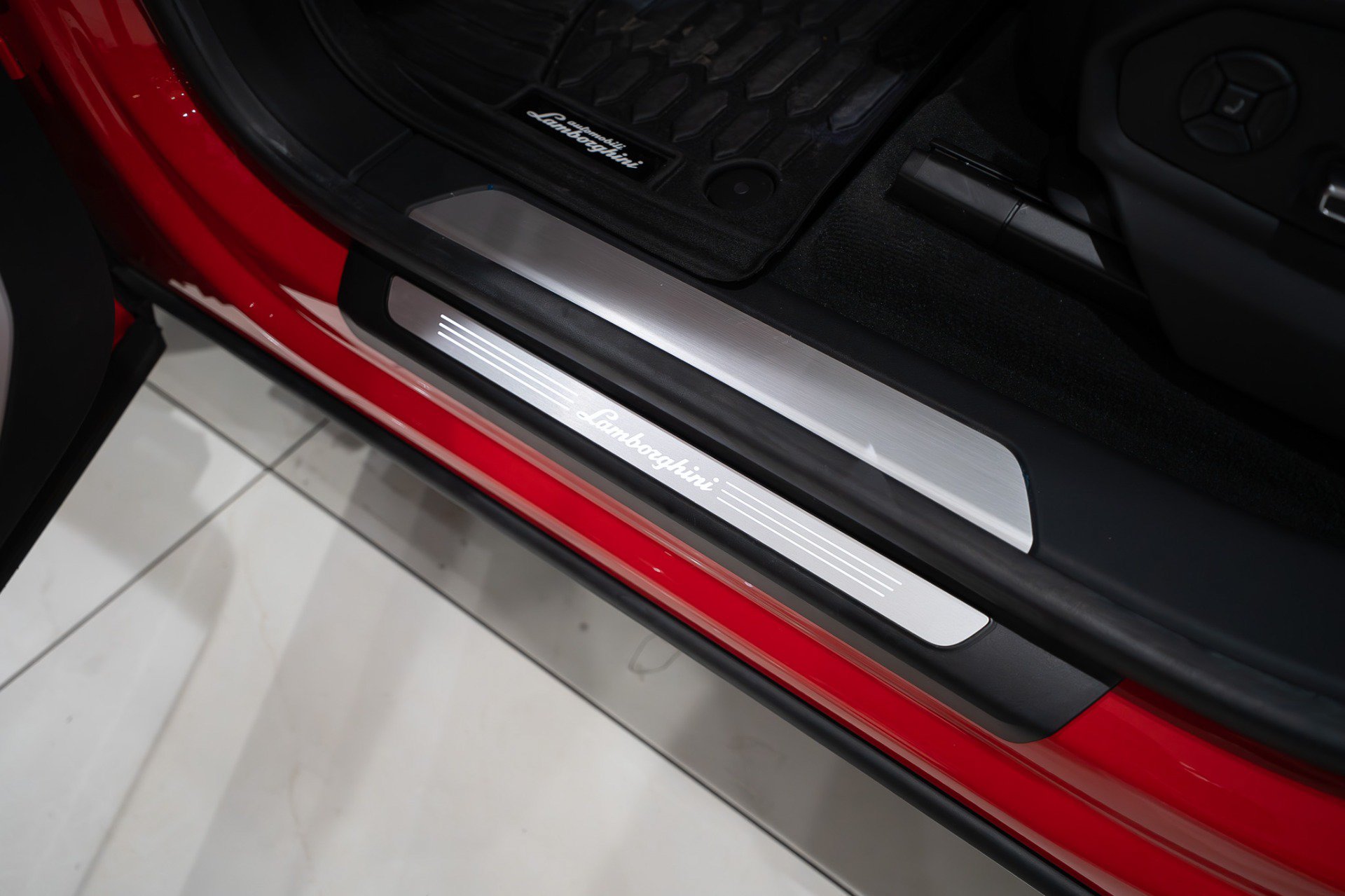 Used 2022 Lamborghini Urus AWD/4WD image 8