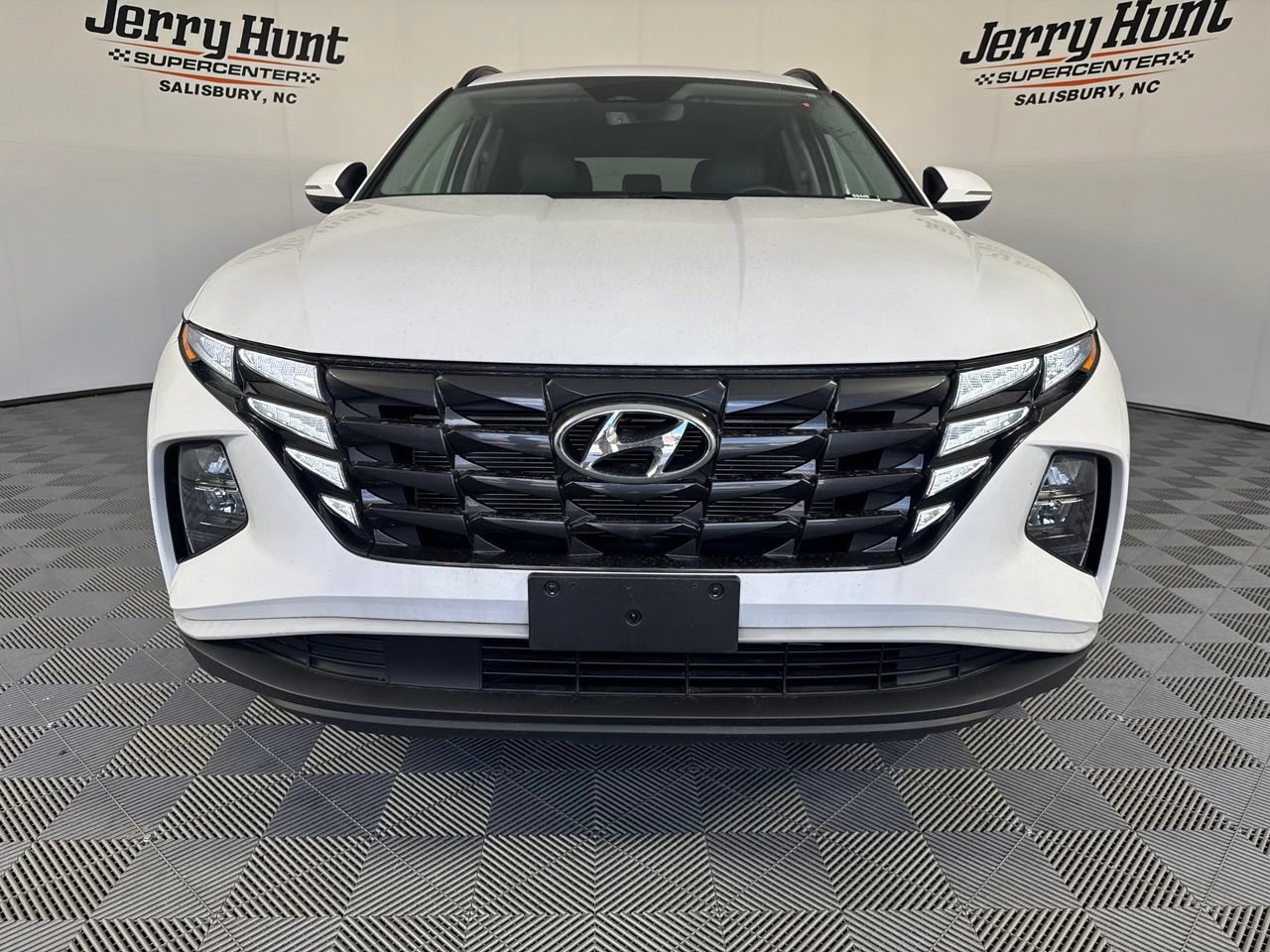 Used 2024 Hyundai Tucson SEL w/ Convenience Package AWD/4WD image 5