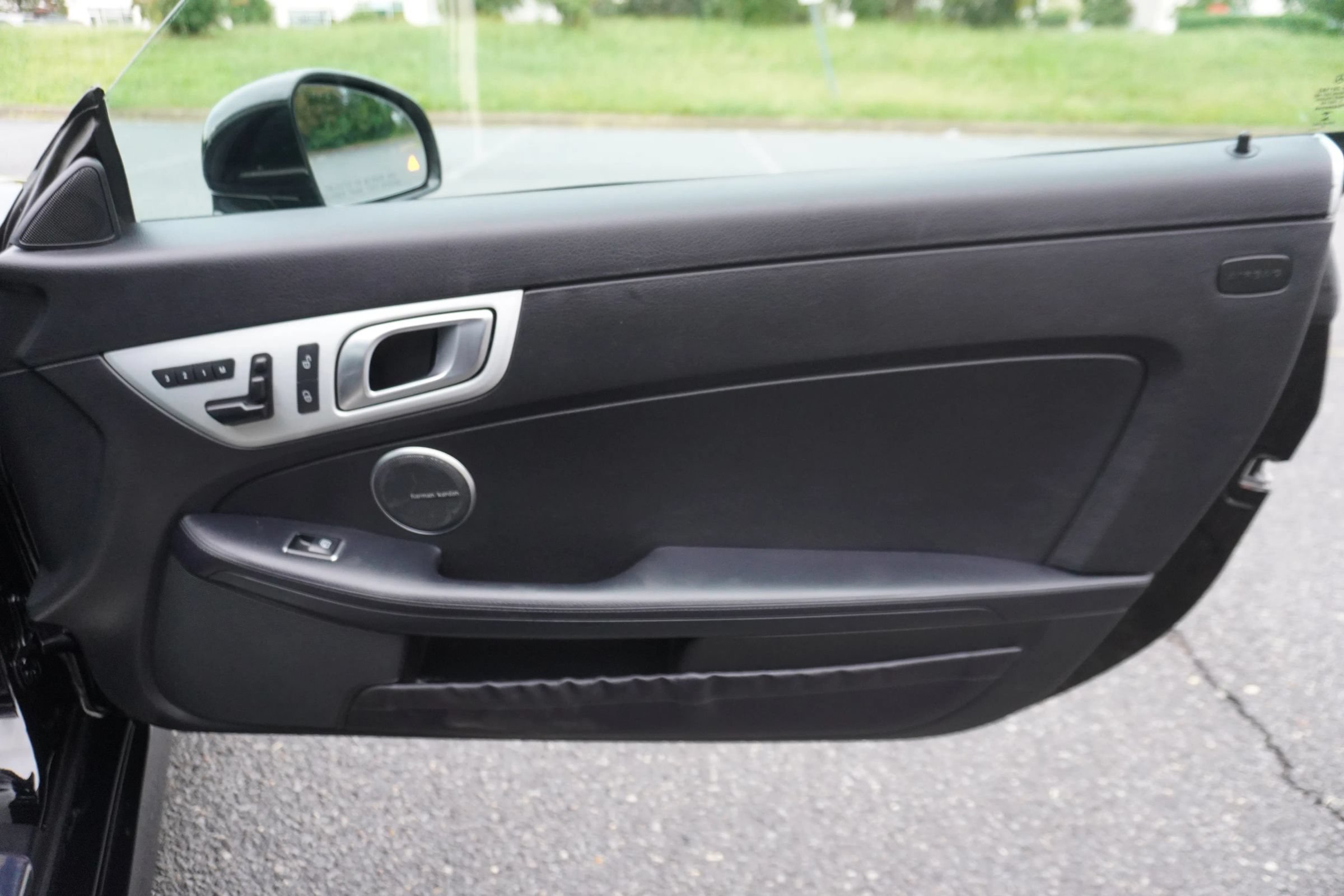Used 2015 Mercedes-Benz SLK 350 image 12