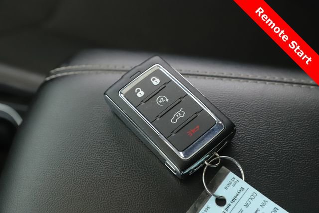 Used 2025 Jeep Grand Cherokee L Laredo w/ Luxury Tech Group I image 3