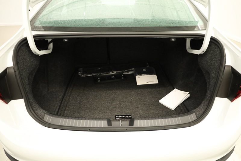 New 2026 Volkswagen Jetta SE image 36