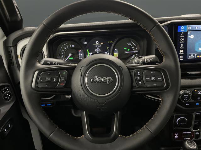 Used 2024 Jeep Wrangler Unlimited image 13