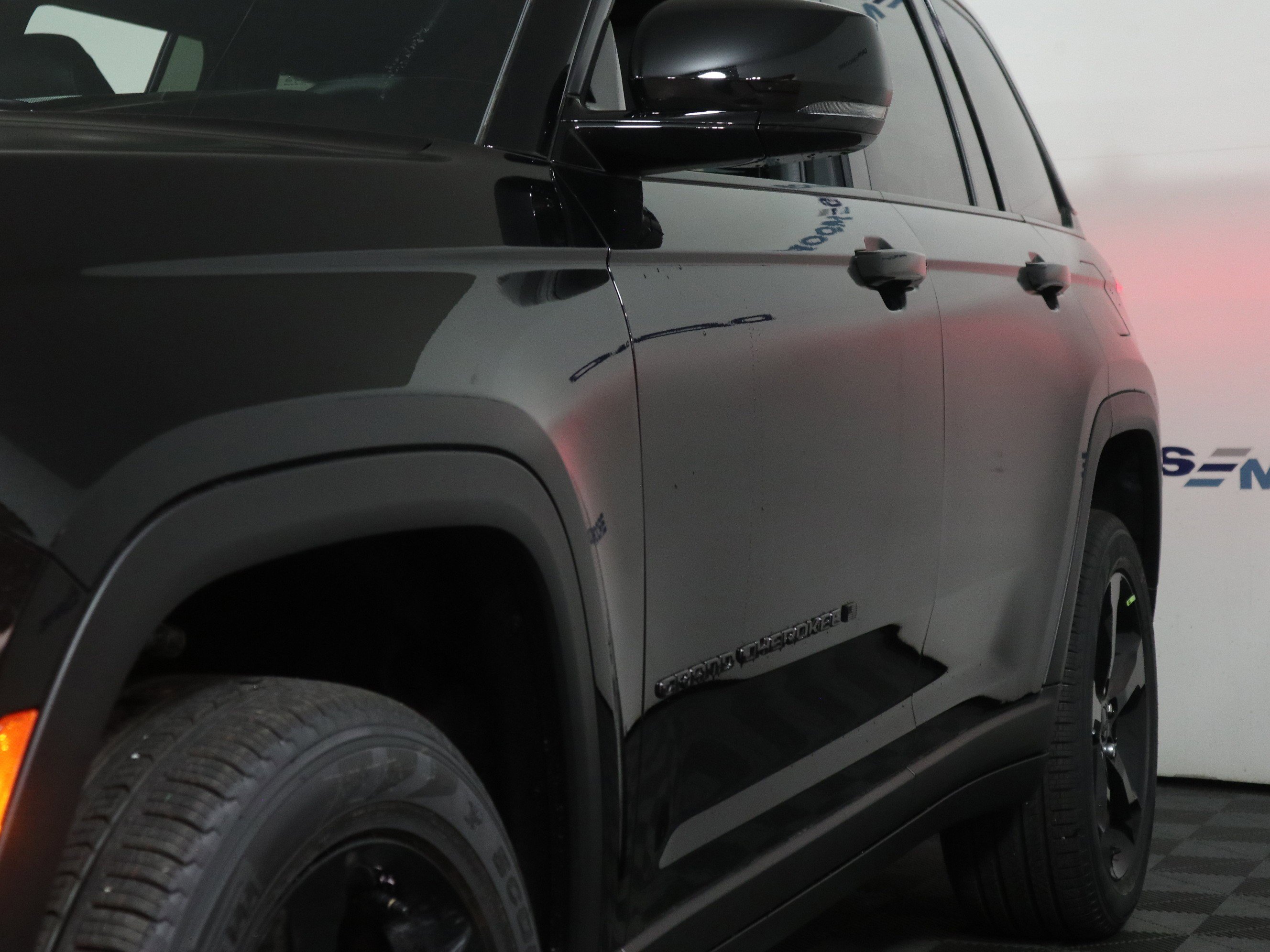 New 2026 Jeep Grand Cherokee Limited AWD/4WD image 11