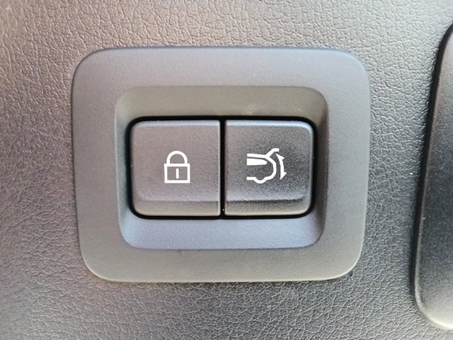 Used 2024 MAZDA CX-90 3.3 Turbo S image 32