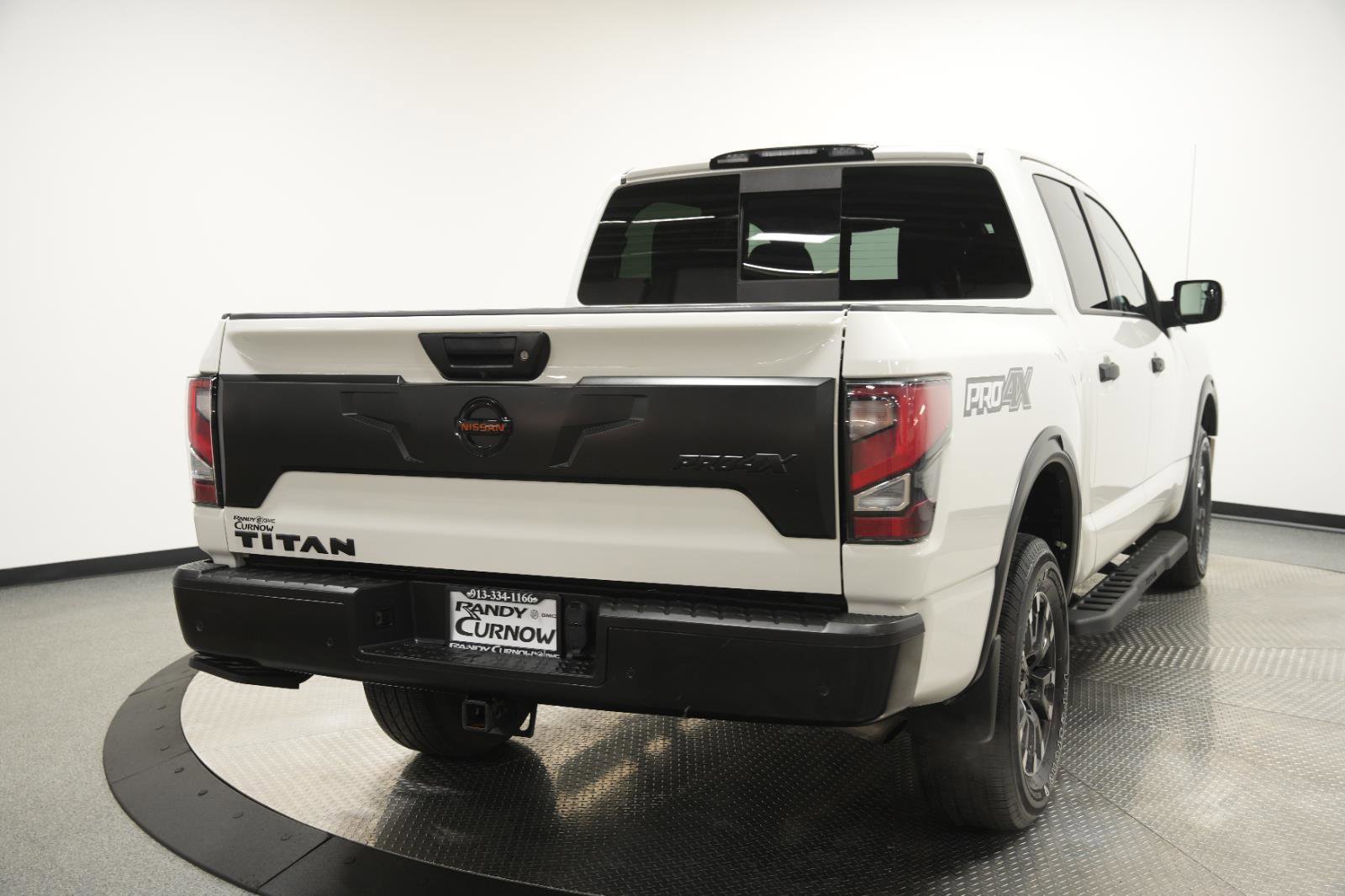 Used 2020 Nissan Titan PRO-4X w/ Pro-4x Utility Package image 8