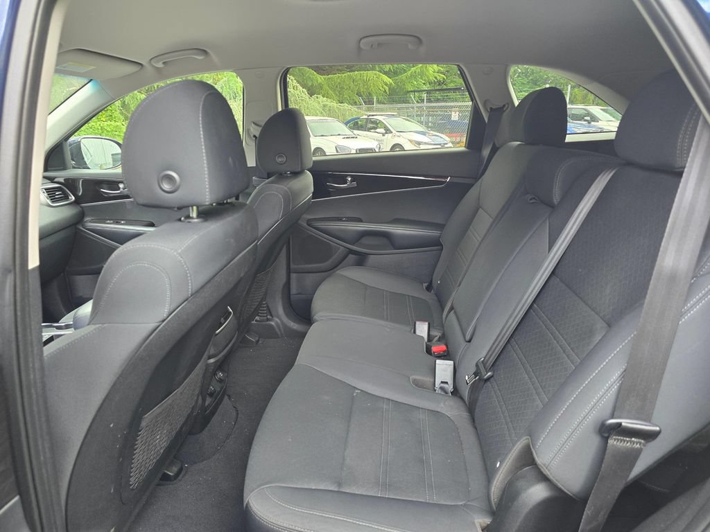Used 2020 Kia Sorento LX w/ LX I4 Convenience Package FWD image 10