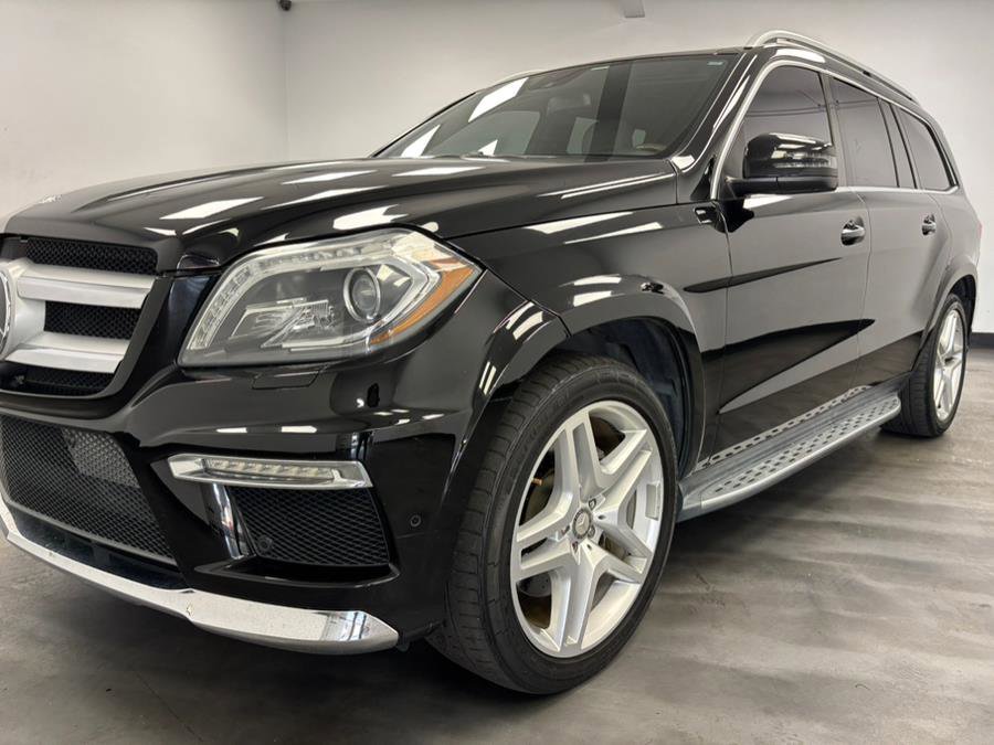 Used 2015 Mercedes-Benz GL 550 4MATIC image 19