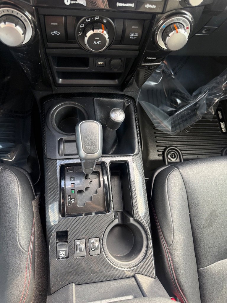 Used 2020 Toyota 4Runner TRD Off-Road Premium AWD/4WD image 18