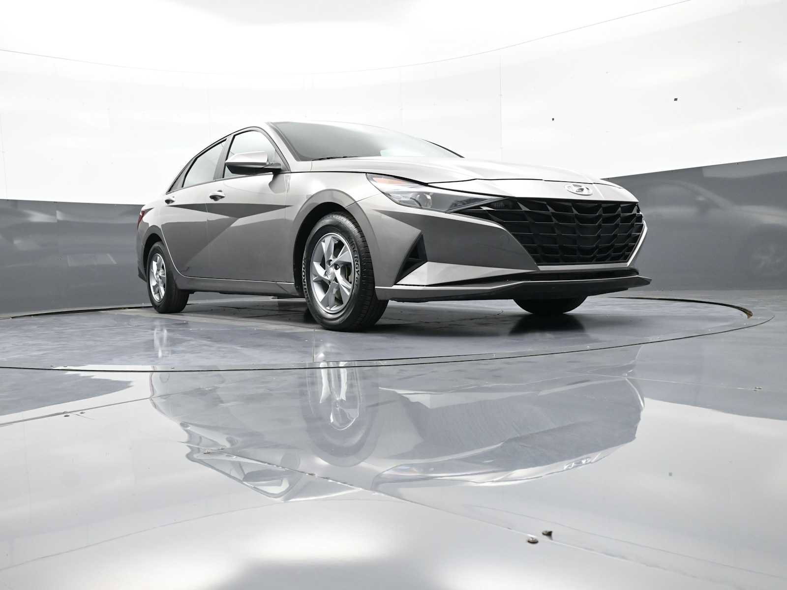 Certified 2023 Hyundai Elantra SE FWD image 26