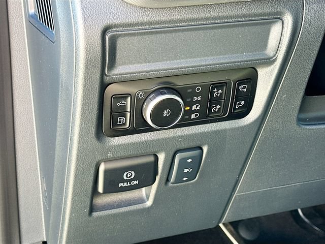 Used 2025 Ford F150 Lariat w/ Equipment Group 501A Mid AWD/4WD image 10