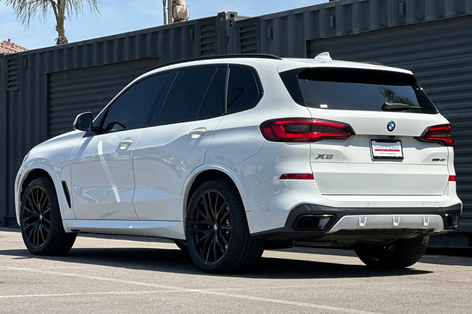 Used 2023 BMW X5 sDrive40i w/ M Sport Package RWD image 3