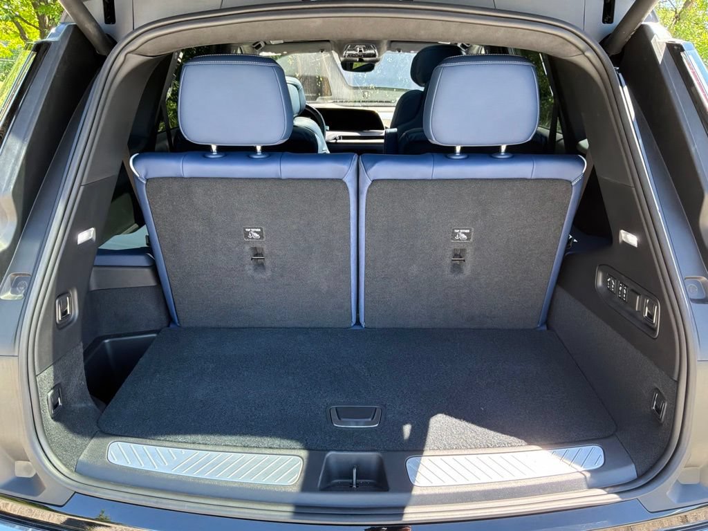 New 2026 Cadillac Vistiq Premium Luxury AWD/4WD image 20