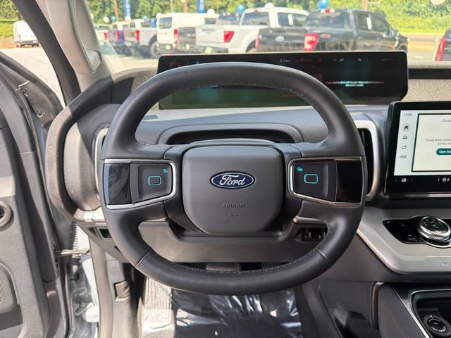 Used 2025 Ford Expedition Active RWD image 27