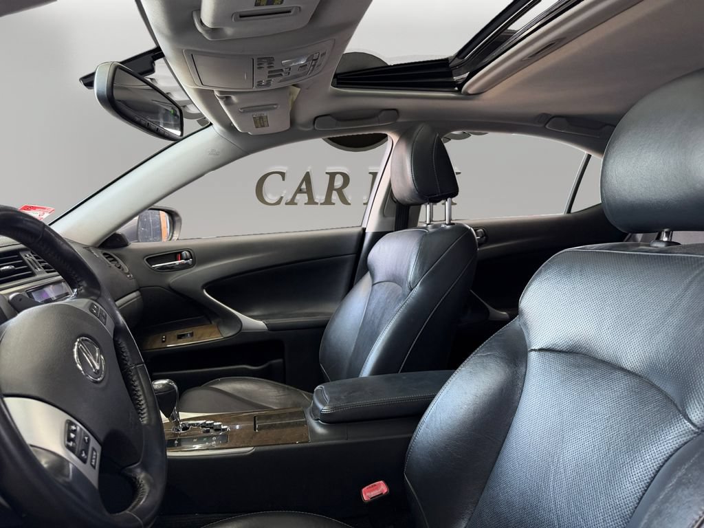 Used 2012 Lexus IS 250 RWD image 9